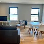 Beachfront Bliss Margate With Sea Views Sleeps 7